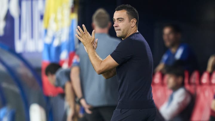 FC Barcelona toma a iniciativa de prorrogar contrato com o técnico Xavi